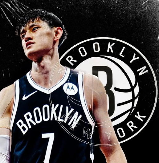 曾凡博签E, 合同, 篮无缘夺冠